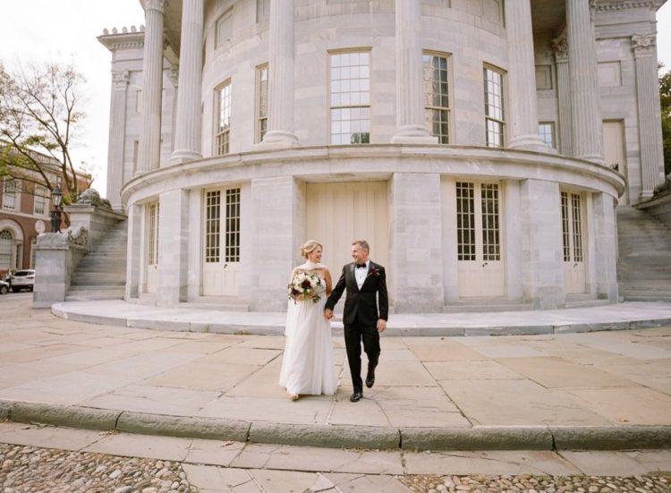 Historic Vows, Modern Romance: 
