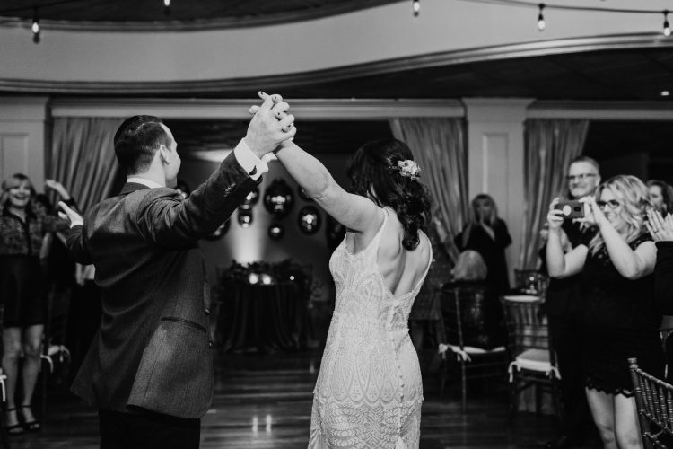 Let's Chat - The Olde Bar Wedding Dreams Await: 