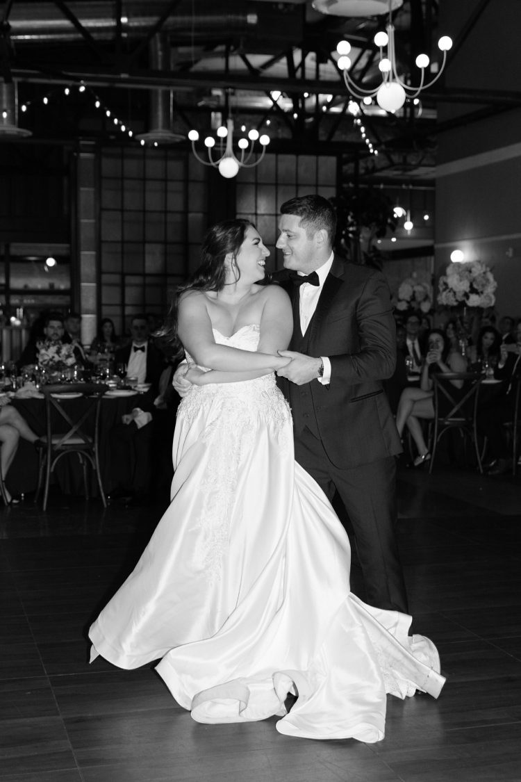  Ready to turn your wedding vision into reality? Let’s connect: