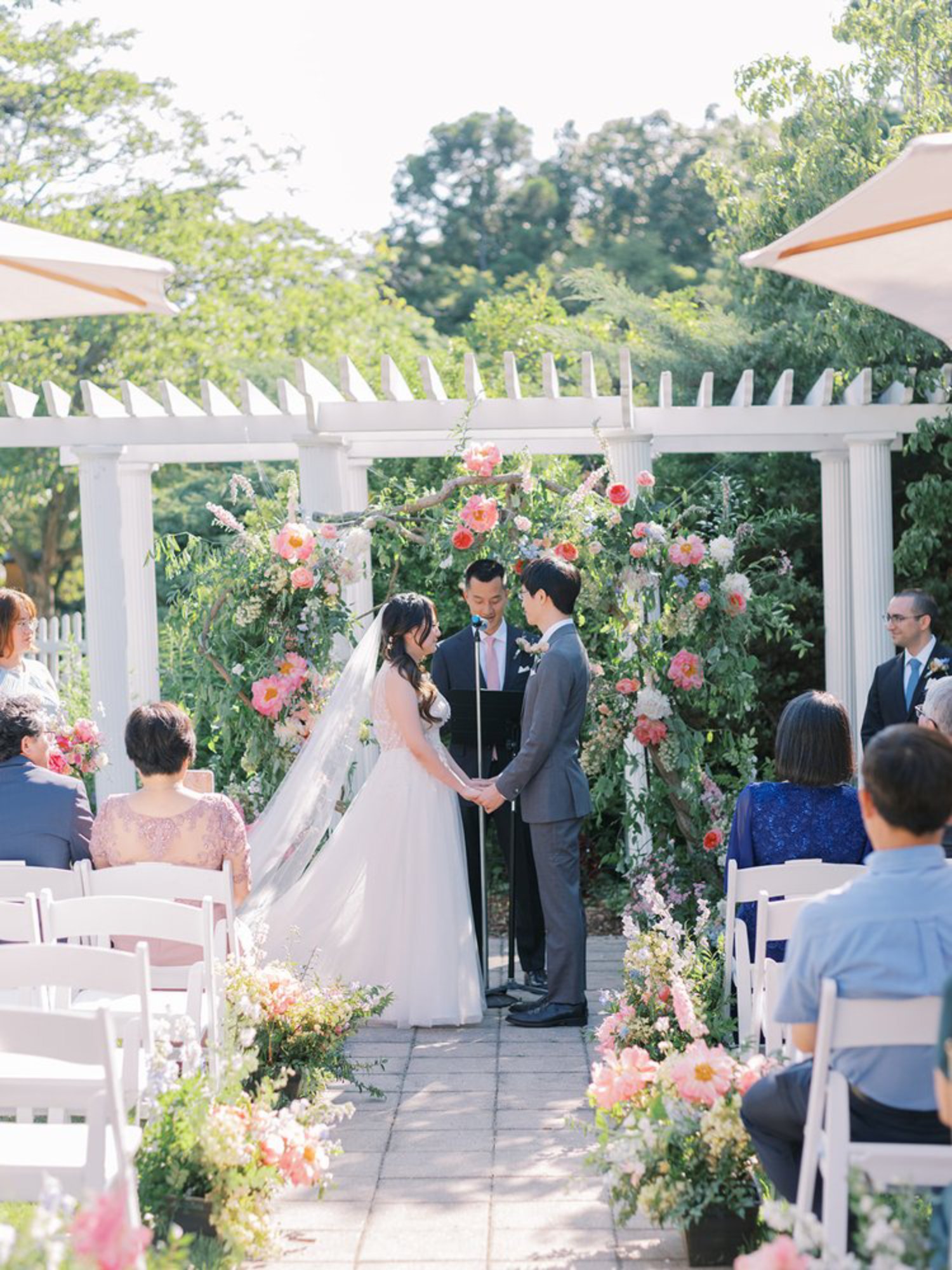 Queens Botanical Garden Wedding: Your Romantic Escape