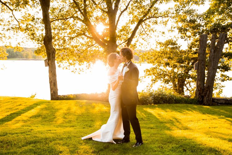  Your Perfect Setting for Love: 