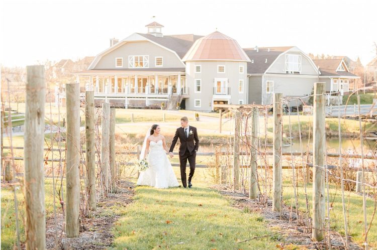 Bear Brook Valley's Stylish Wedding Haven: 