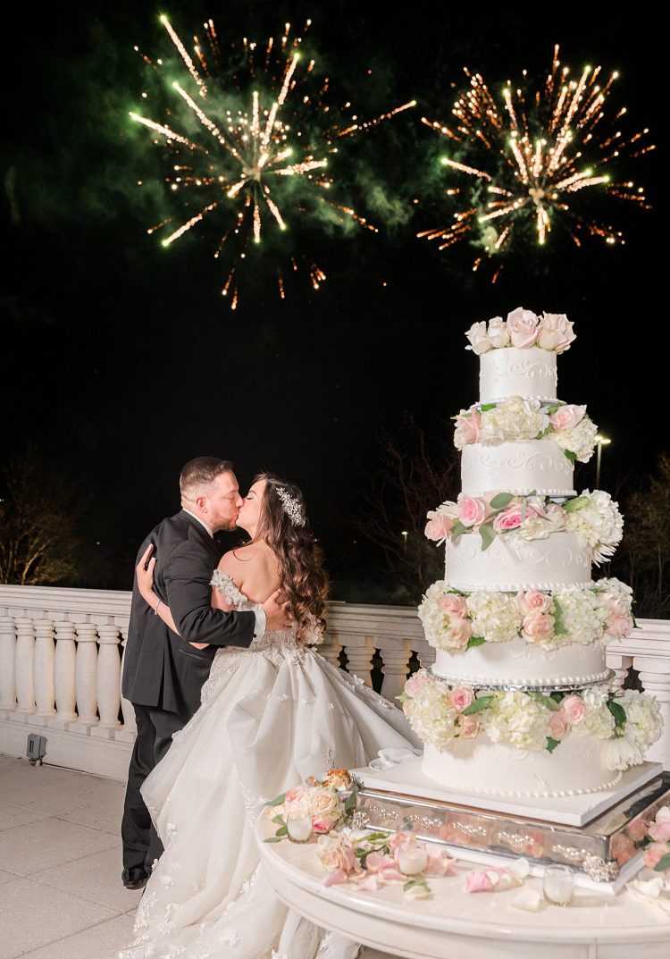  Celebrate Your Grand Romance with Us: 