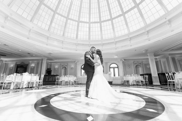 Jam Out with the Perfect Wedding Soundtrack: