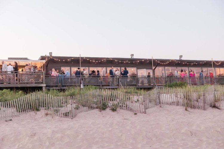  Your Perfect Wedding Spot by the Sea: 