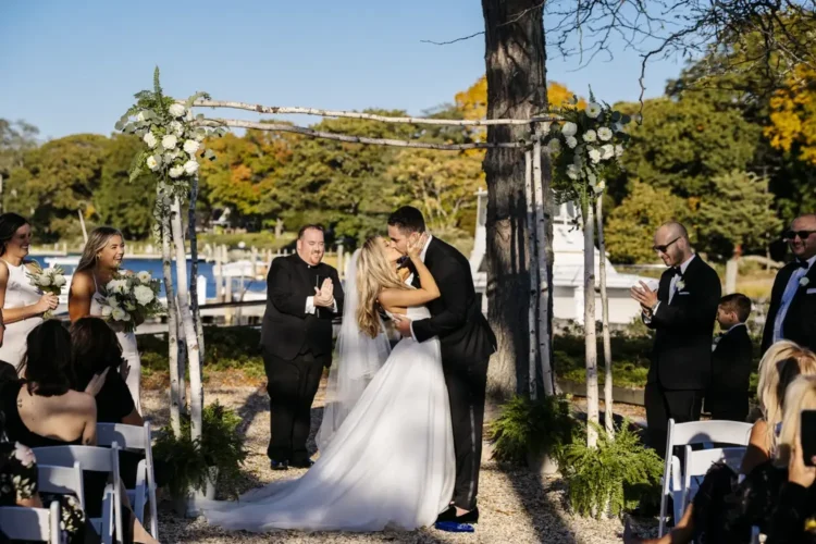 Why Boathouse Shelter Island Is Your Perfect Wedding Match: 