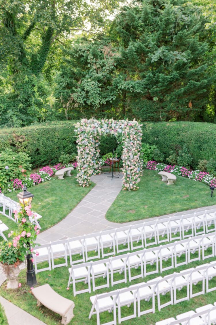  A Grand Entrance Awaits!