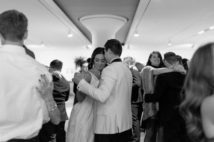 Jessica Sweitzer married Justin on November 6th | PAFA Hamilton Building, Philadelphia, PA | DJ L'GiTT